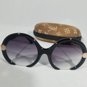 Louis Vuitton Sunglasses 😎